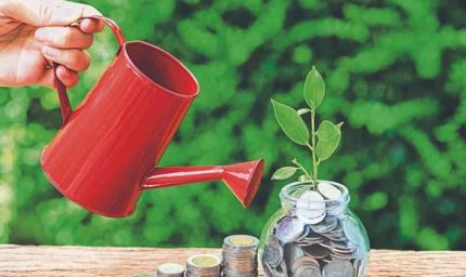 छोटी बचत योजनाओं पर घट सकता है ब्याज! सुकन्या-PPF खाताधारकों के लिए अलर्ट