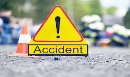 सारण में पेड़ के टूटकर गिरने से एक महिला की दबकर मौत