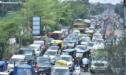 उज्जैन-इंदौर रोड पर रोजाना जाम से जनजीवन बेहाल, श्रावण में हालात और बिगड़ सकते हैं