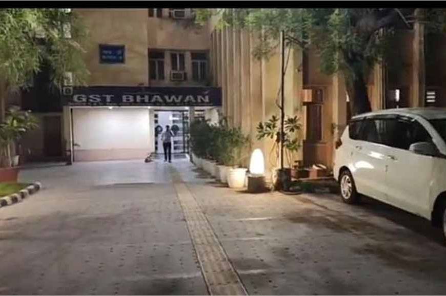 फरीदाबाद स्थित जीएसटी कार्यालय में सीबीआई की टीम ने की रेड, धोखाधड़ी से जुड़ा है मामला