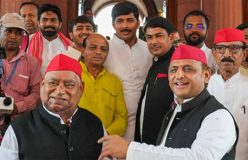 2027 में यूपी में होगा सत्ता परिवर्तन, अखिलेश यादव प्रदेश की कमान संभालेंगे: अवधेश प्रसाद