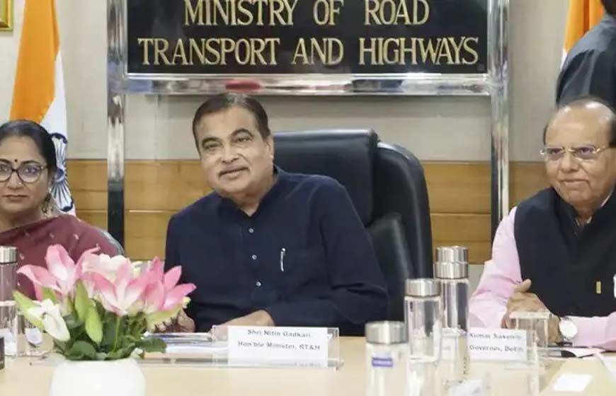 दिल्ली की सीमाओं से हटेंगे टोल बूथ, नितिन गडकरी का बड़ा आदेश