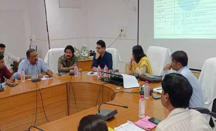 संयुक्त सचिव ने की समूह जल प्रदाय योजनाओं की समीक्षा