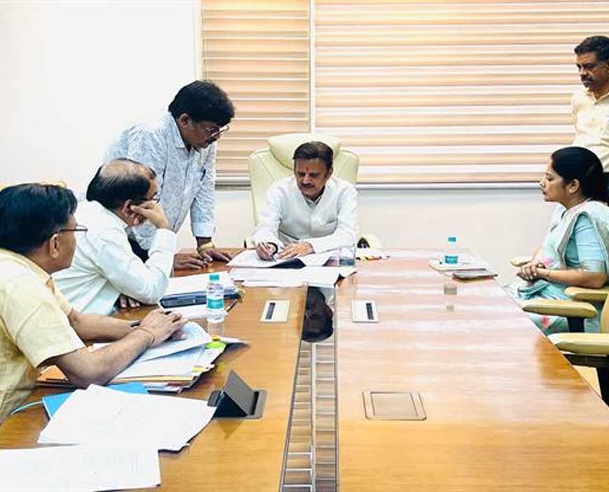 पी.के. गर्ल्स हायर सेकेंडरी स्कूल रीवा के सांदीपनि विद्यालय में उन्नयन के कार्यों को प्राथमिकता से करें पूर्ण: उप मुख्यमंत्री शुक्ल