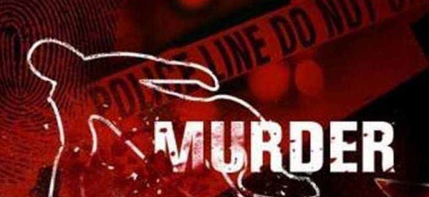 सूटकेस में मिला बच्ची का शव, गुस्साए लोग, इलाके में तनाव के चलते फोर्स तैनात