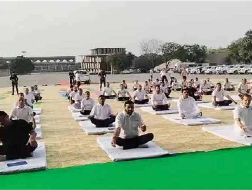 अंतर्राष्ट्रीय योग दिवस के उपलक्ष्य पर विधानसभा में योग प्रोटोकॉल प्रशिक्षण शिविर का हुआ आयोजन