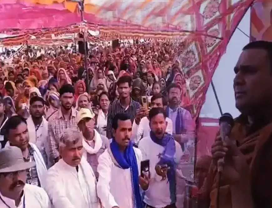 ग्वालियर के बुद्ध विहार में 25000 लोगों को ईश्वर को न मानने और पूजा नहीं करने की शपथ दिलाई गई