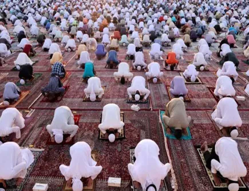 दुनिया में Islam का बोलबाला, 10 सालों में बंपर बढ़ी Muslim Population, पढ़ें कितनी बढ़ी हिंदुओं की संख्या