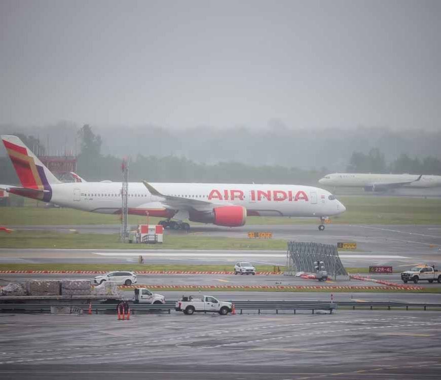 अहमदाबाद में बड़ा विमान हादसा, ऐसा ही हादसा 37 साल पहले हुआ था, तब भी हुई थी 100 से ज्यादा मौत
