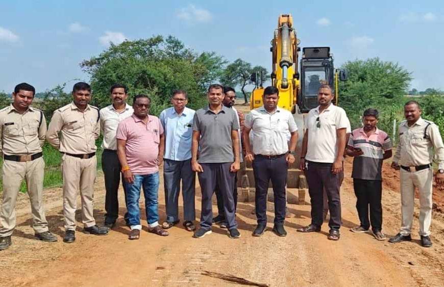 रेत माफियाओं के बुलंद हौसले: अवैध खनन, खनिज और राजस्व विभाग ने जब्त की 2 चेन माउंटेन