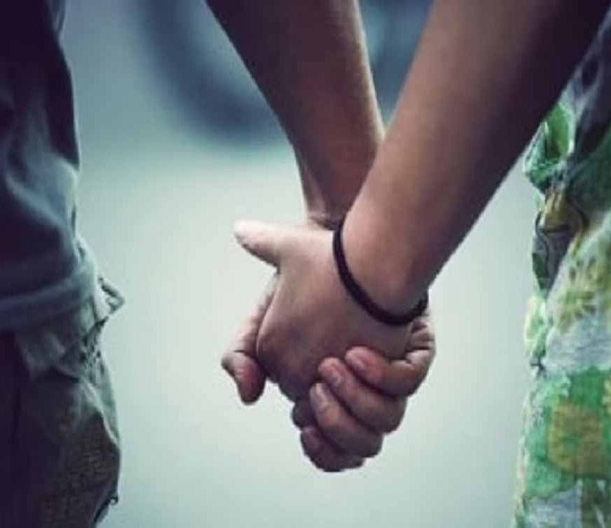 कन्नौज में एक महीने पहले ही ब्याह कर आई युवती घर से पति के साथ निकली और राह में प्रेमी के साथ भागने का किया प्रयास