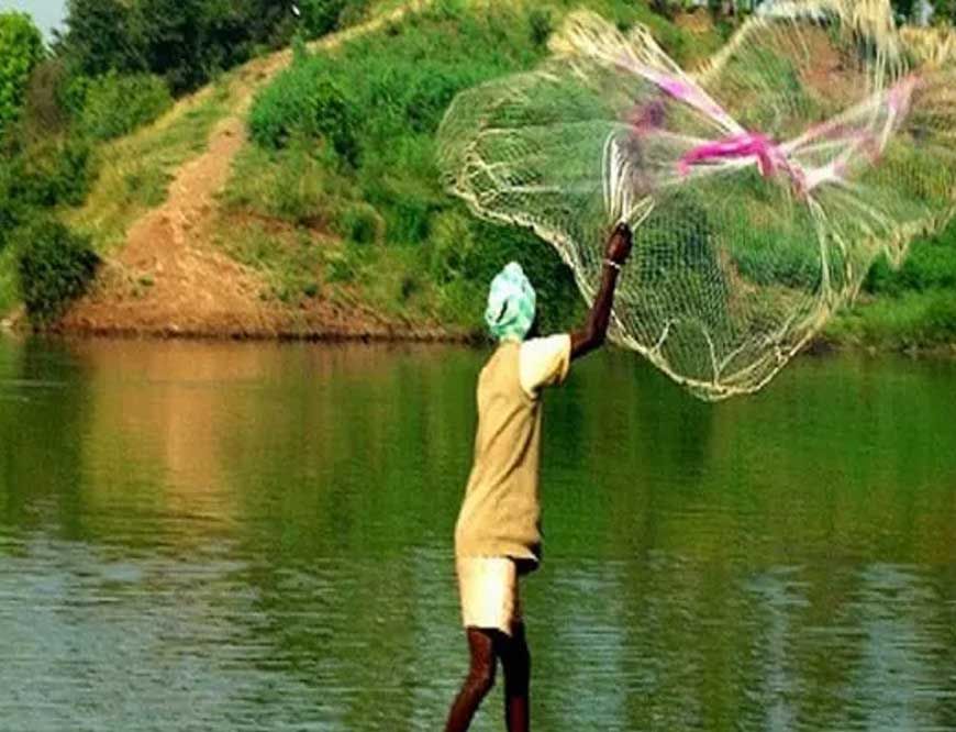 रायपुर : क्लोज सीजन में मत्स्याखेट 15 अगस्त तक पूर्णतः प्रतिबंध