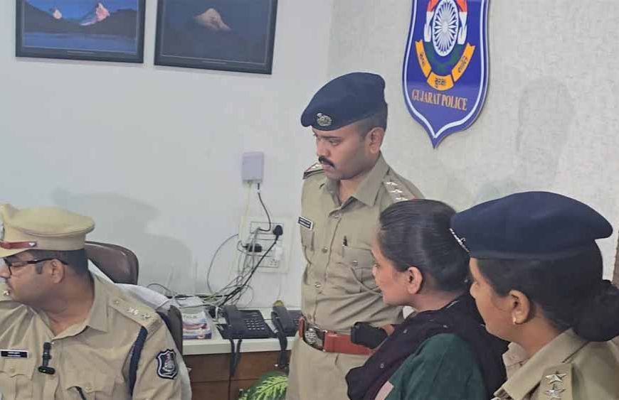 गुजरात की चर्चित सोशल मीडिया इन्फ्लुएंसर कीर्ति पटेल को सूरत पुलिस ने किया गिरफ्तार, जाने मामला