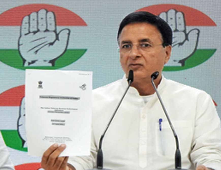 रणदीप सिंह सुरजेवाला ने कानून-व्यवस्था को लेकर हरियाणा की नायब सिंह सैनी सरकार पर जमकर हमला बोला