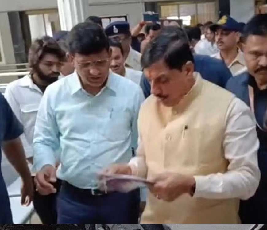 मुख्यमंत्री मोहन यादव अचानक कलेक्टर कार्यालय पहुंचे सब रह गए हैरान