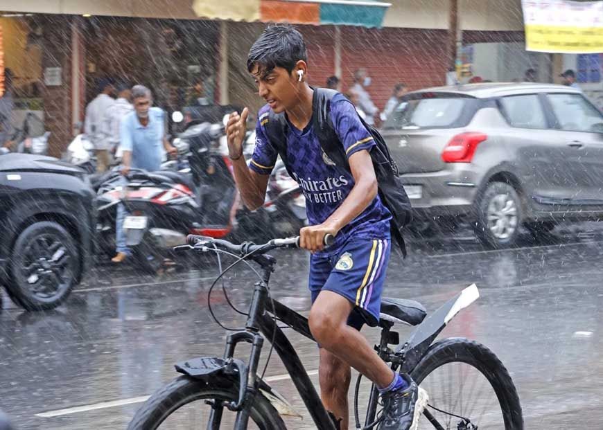 इंदौर में अगले पांच दिन बारिश के आसार, मौसम में घुली ठंडक से मिली राहत