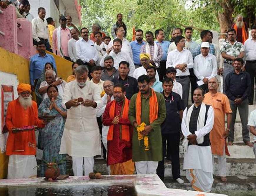 जल स्त्रोंतों को पुनर्जीवित कर उनका संरक्षण करें-मंत्री पटेल