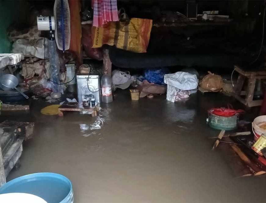 भारी बारिश के कारण पानी में डूबा झारखंड