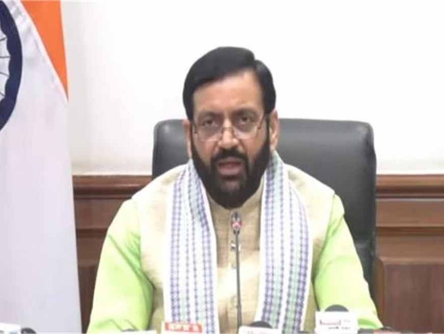 सरकार ने हरियाणा कृषि विश्वविद्यालय के छात्रों से बातचीत करने के लिए एक चार सदस्यीय कमेटी का किया गठन