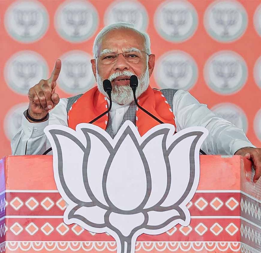 पीएम मोदी ने ओडिशा में एक भव्य रोड शो भी किया, जिसमें हजारों लोग शामिल हुए