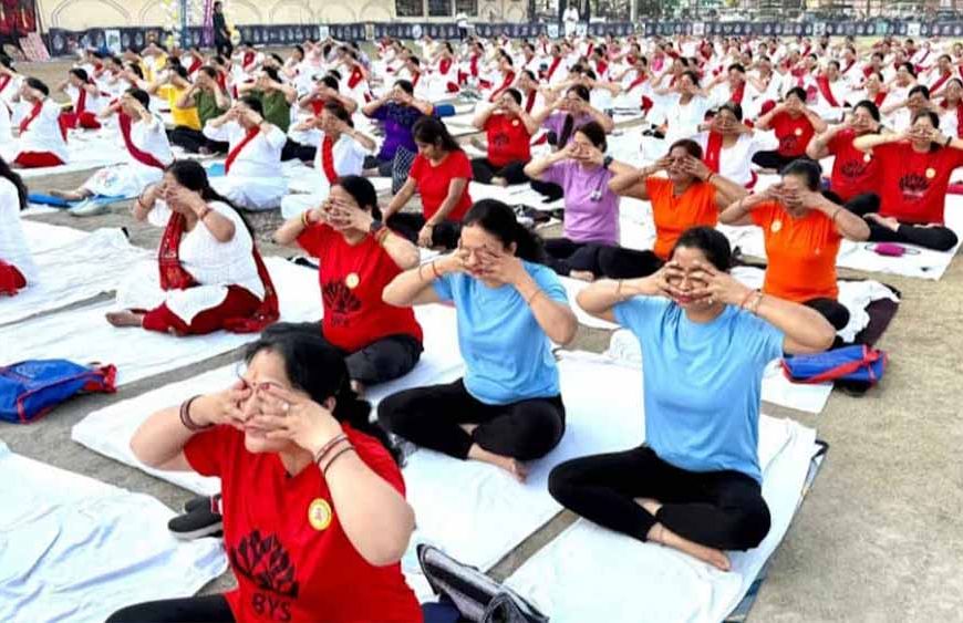 अंतराष्ट्रीय योग दिवस पर रायपुर स्थित भारतीय योग संस्थान में दो दिवसीय महोत्सव का आयोजन