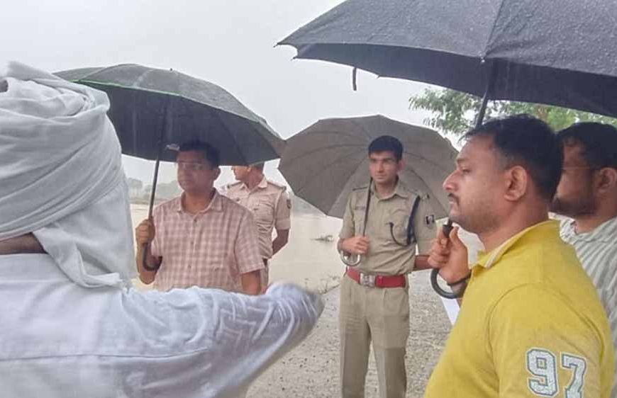 झारखंड में तेज बारिश के बाद नालंदा जिले की लोकायन नदी का अचानक बढ़ा जलस्तर, बाढ़ जैसे हालात