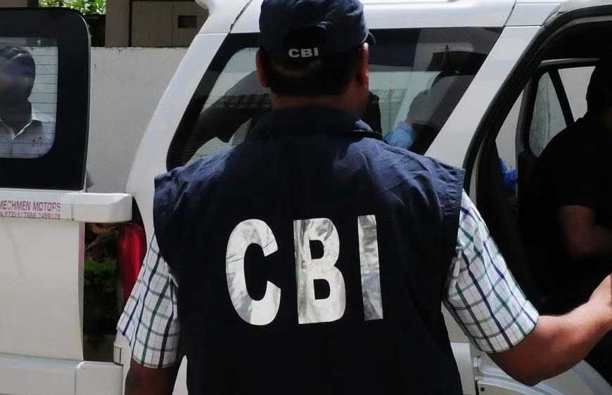 रिटायर्ड लोको पायलट के ठिकाने पर सीबीआई की दबिश, कार्रवाई के चलते शहर में हड़कंप मच गया