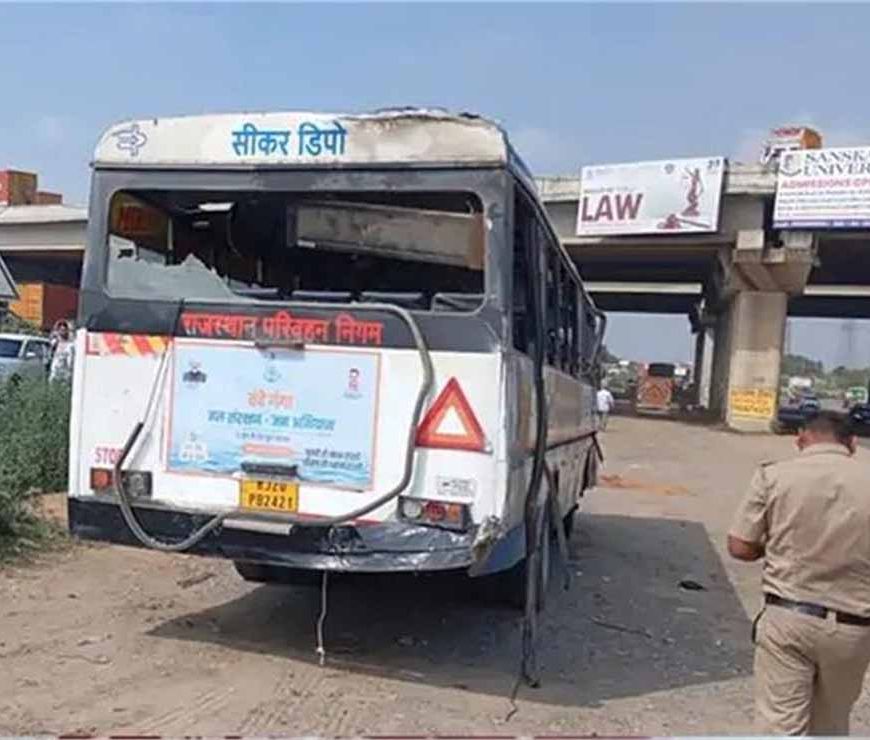 हरियाणा के गुरुग्राम में बस हादसे में दिल्ली पुलिस के जवान की मौत, 10 यात्री भी हुई घायल