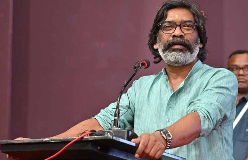 सीएम सोरेन ने झारखंड में भारी बारिश से उत्पन्न हालात को लेकर सभी जिलों के उपायुक्तों के साथ वीडियो कॉन्फ्रेंसिंग की