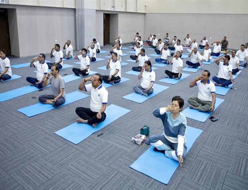 मध्यप्रदेश भवन में अंतर्राष्ट्रीय योग दिवस पर किया गया योगाभ्यास