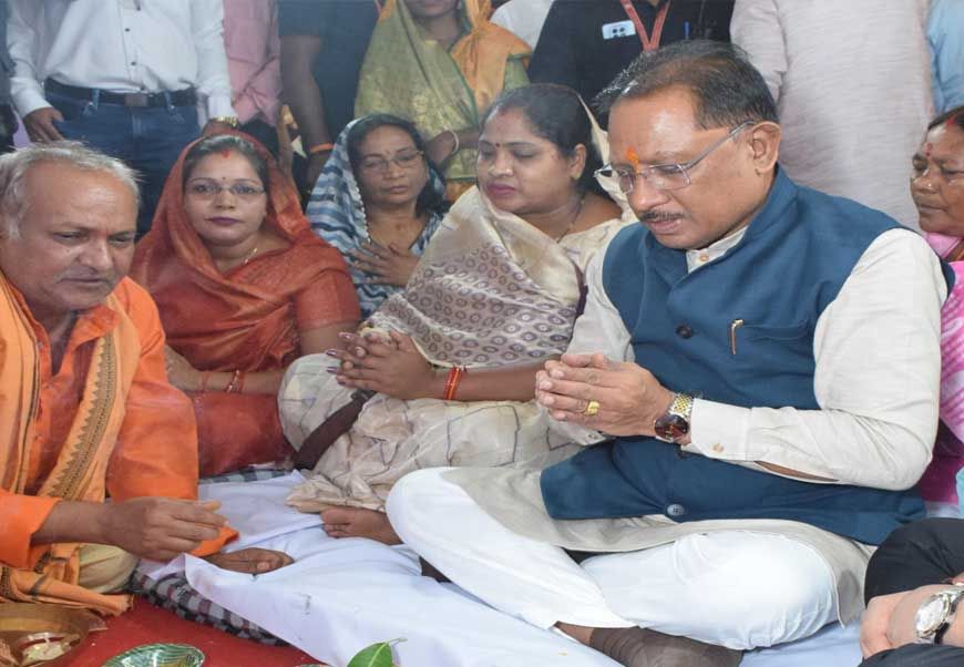 मुख्यमंत्री विष्णुदेव साय ने दुलदुला में 3 करोड़ से अधिक के विकास कार्यों का किया लोकार्पण व भूमिपूजन