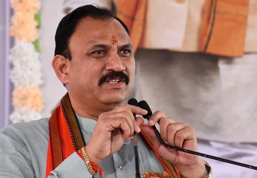 रायपुर : मेगा स्वास्थ्य शिविर में पहुंचे स्वास्थ्य मंत्री श्री श्यामबिहारी जायसवाल
