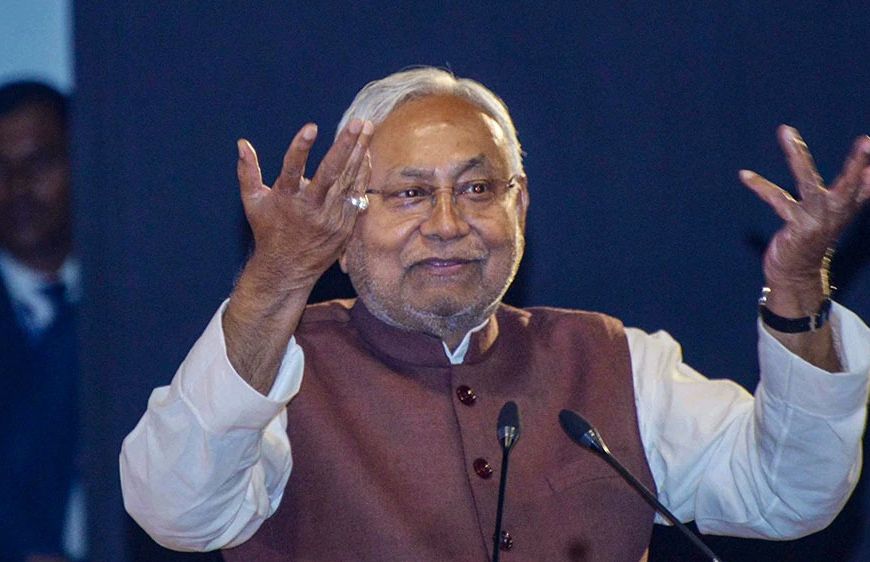 नीतीश कुमार की कुर्सी पर खतरा ! पूरे NDA का होश उड़ाने वाला ताजा सर्वे