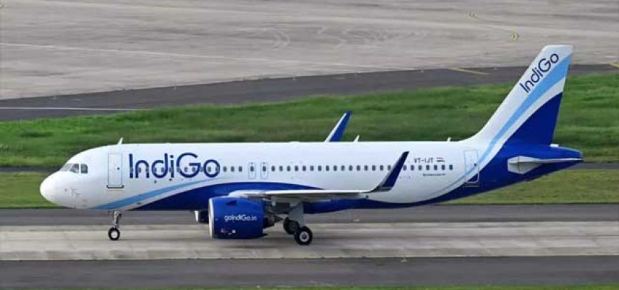 इंदौर से भुवनेश्वर जा रही इंडिगो की फ्लाइट रनवे के बीच से वापस लौटी, सुधार के बाद रवाना