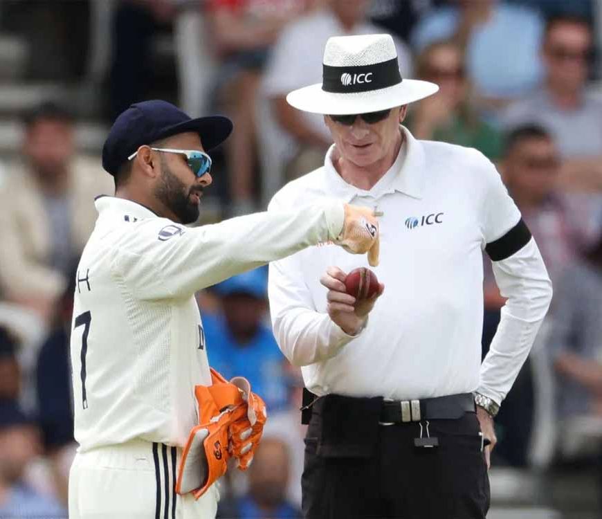 ऋषभ पंत एक मैच के लिए बैन होने से बच गए, लेकिन अंपायर से बदतमीजी करने के लिए मिली सजा