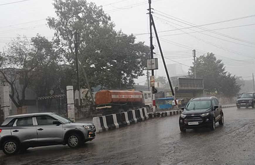 छत्तीसगढ़ में आज मौसम विभाग ने 6 जिलों में भारी बारिश का यलो अलर्ट जारी किया, दंतेवाड़ा में सबसे ज्यादा 40 मिमी बारिश