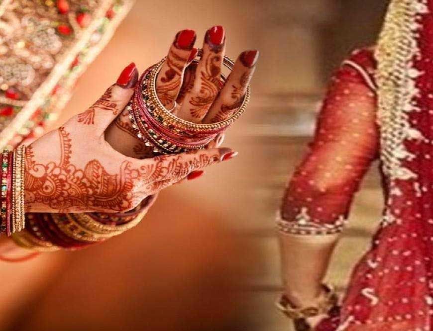 आधार में सुधार के बहाने चकमा दे गई पत्नी, शादी के 10 दिन बाद ही प्रेमी संग भागी पत्नी