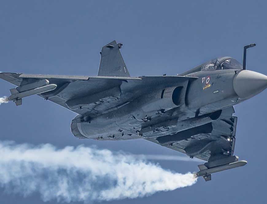 भारतीय वायुसेना की बढ़ेगी ताकत... 2026 मार्च तक वायुसेना को मिल जाएंगे 6 तेजस फाइटर प्लेन