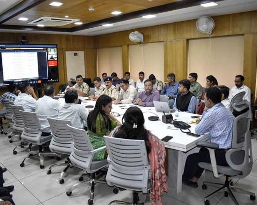 भोपाल शहर में सड़क सुरक्षा को लेकर विभिन्न एजेंसियों की हुई बैठक
