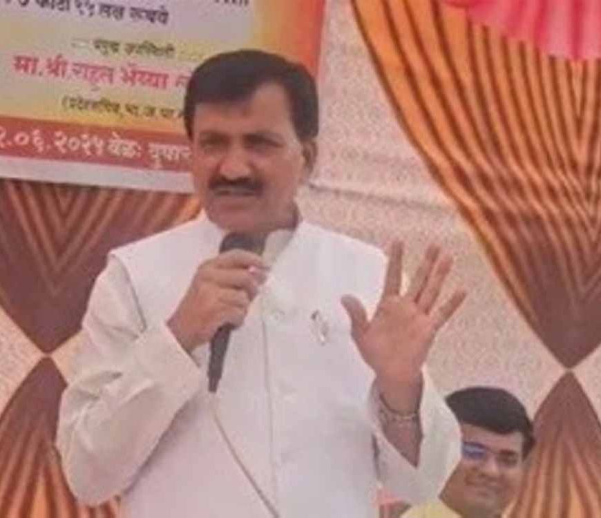 कपड़े-जूते हमारी वजह से! भाजपा MLA के बयान पर बवाल, CM ने जताई नाराज़गी