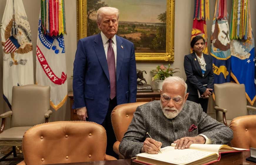 ट्रंप ने चीन के साथ व्यापार समझौते का ऐलान किया, भारत के साथ एक बड़े समझौते का संकेत दिया