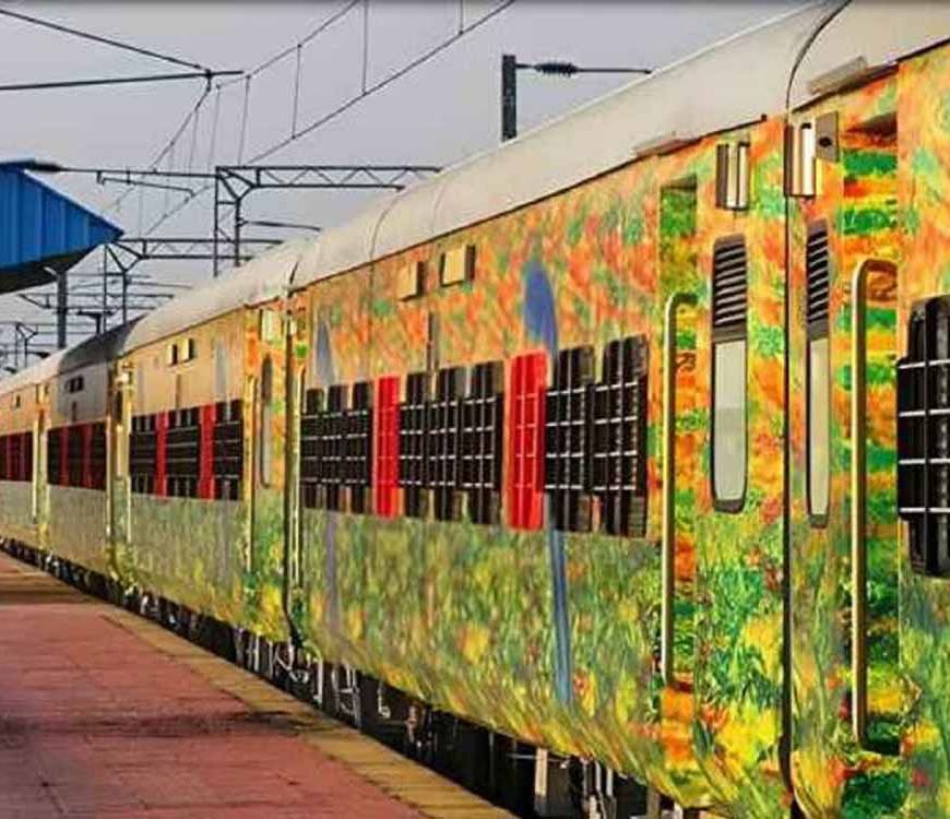गया के पास दुरंतो एक्सप्रेस में यात्रियों से लूटपाट