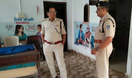 मैहर पुलिस अधीक्षक सुधीर अग्रवाल ने किया थाने का निरीक्षण