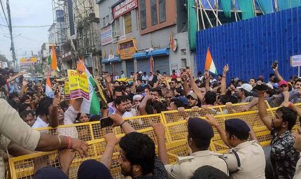 डोमिसाइल नीति लागू करे सरकार, सीएम हाउस का घेराव करने निकले सैकड़ों छात्र, पटना पुलिस ने रोका