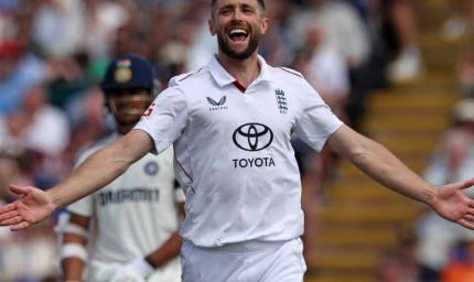 दो विकेट ले चुके क्रिस वोक्स को मौके गंवाने का अफसोस, कहा- रिव्यू के नियम बदले जाएं