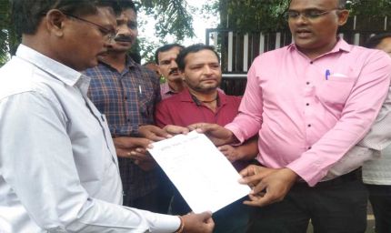 अतिथि शिक्षकों ने मुख्यमंत्री के नाम तहसीलदार को सोपा ज्ञापन‌‌