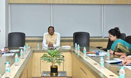 मुख्यमंत्री साय ने की इलेक्ट्रॉनिक्स एवं सूचना प्रौद्योगिकी विभाग के कार्यों की समीक्षा : बस्तर से सरगुजा तक डिजिटल क्रांति का विस्तार, 5000 मोबाइल टावर का लक्ष्य तय