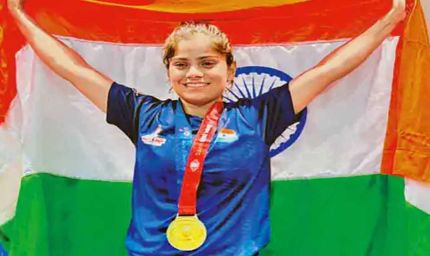 विश्व पुलिस एवं अग्निशमन खेल प्रतियोगिता में उज्जैन की कराते खिलाड़ी अर्पणा ने अमेरिका में जीता गोल्ड मेडल