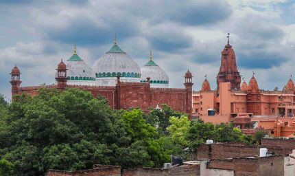 मथुरा ईदगाह पर हिंदू पक्ष को HC से झटका, विवादित ढांचा घोषित करने की अर्जी खारिज