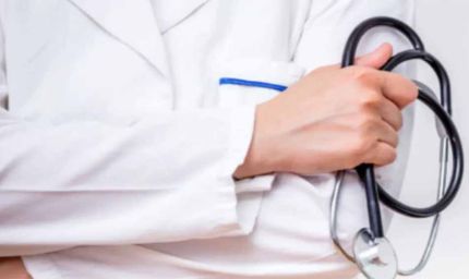 उत्तर प्रदेश : मरीजों से अवैध वसूली के आरोप में उपचारिका निलंबित